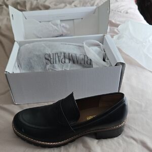 Dream Pairs Black Flats for Effortless Style